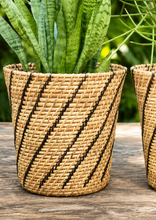 Load image into Gallery viewer, Cane Planter | Natural &amp; Black Slants
