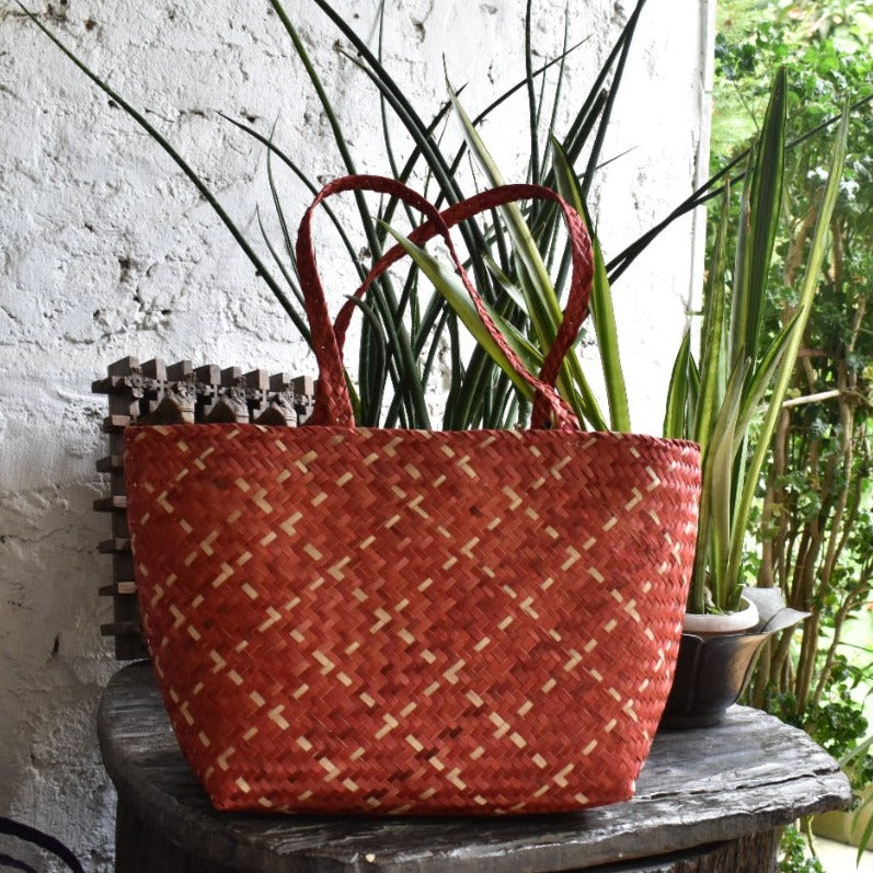 Patterned Natural Carry Bag | Red