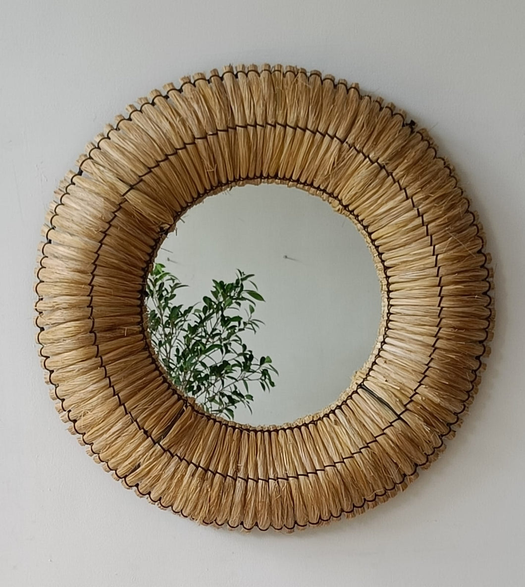 Boho Mirror Frame | Round Raffia