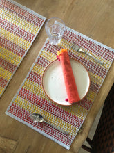 Load image into Gallery viewer, Bamboo &amp; Loinloom Placemats |
