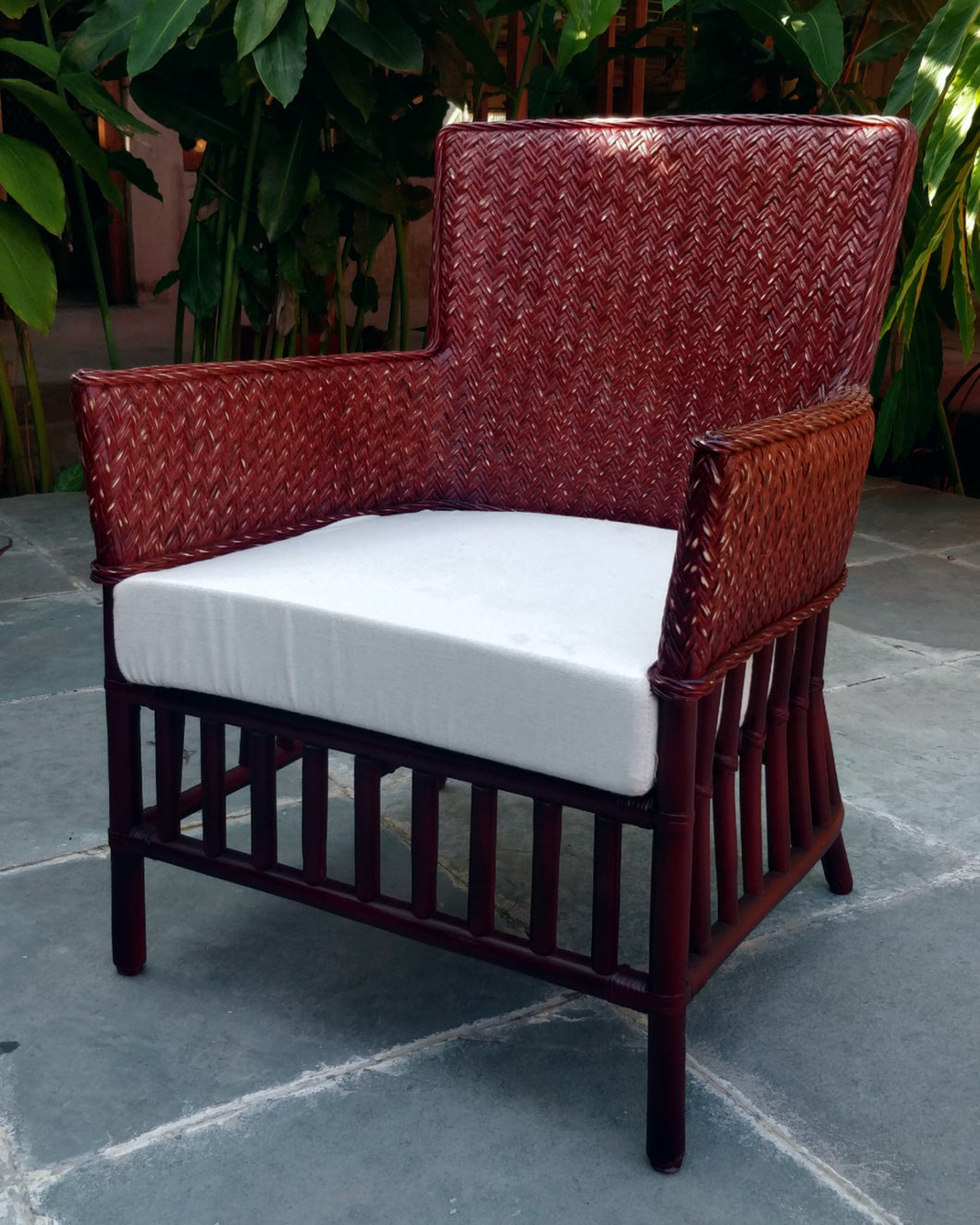 Villa Sofa Chair| Rosewood